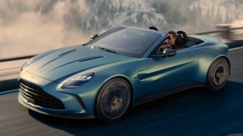 Πρεμιέρα για τη νέα Aston Martin Vantage Roadster με 665 άλογα